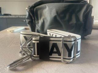 Bolso bimba y lola bandolera nylon color azul deni