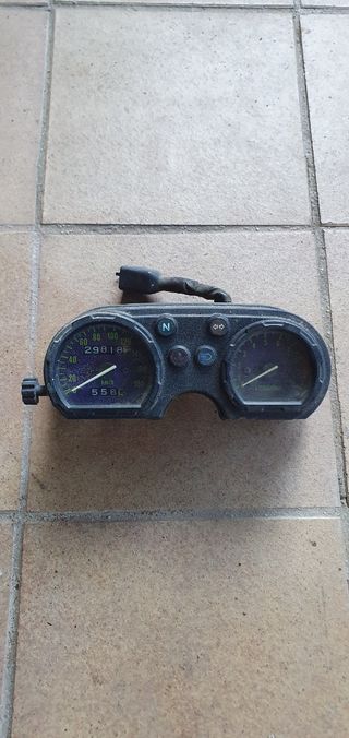 Cuenta quilómetros Kawasaki klx 650