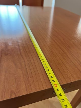 Mesa extensible y sillas