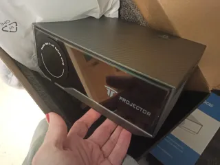 Proyector , pantalla, soporte AVESTENAR