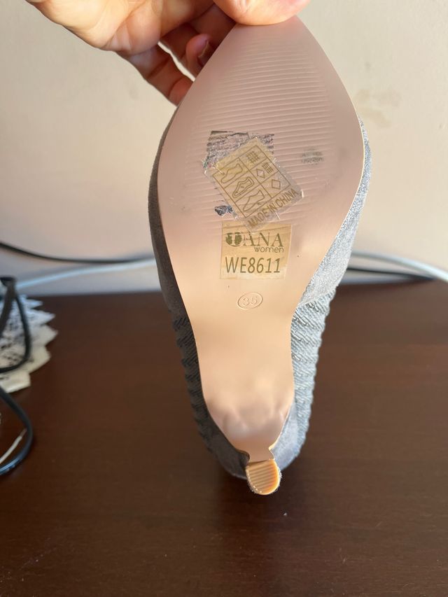 Bota corta tacones talla 35