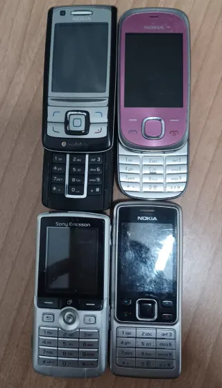 Telefoni vintage da collezione