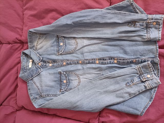 Ropa de invierno de niña entre 7-8 años.