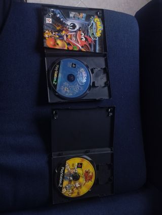 PlayStation 2 più un controller e gioch