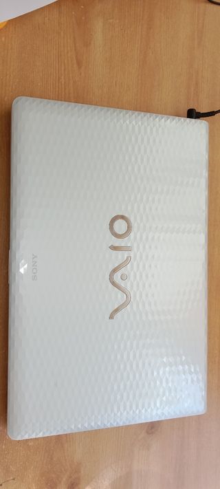Ordenador Portatil Sony Vaio 17"