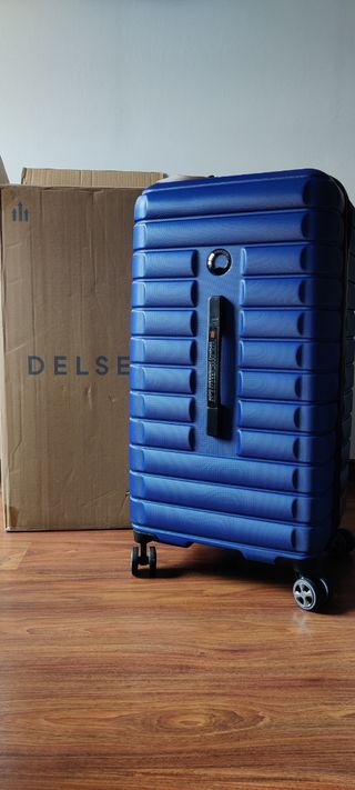 Maleta DELSEY 97L (Nueva, sin estrenar)