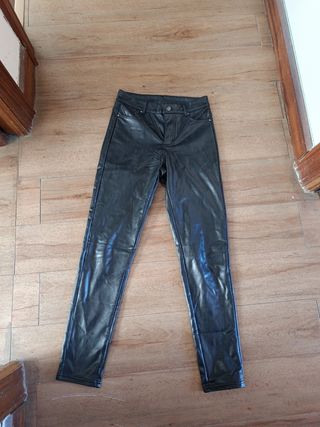 Pantalones cuero 