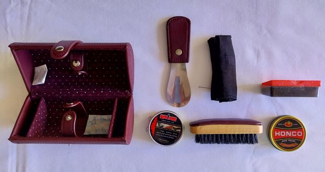 Set de viaje para limpieza calzado