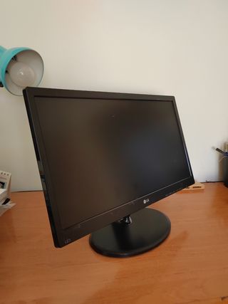 Monitor LG 19.5""