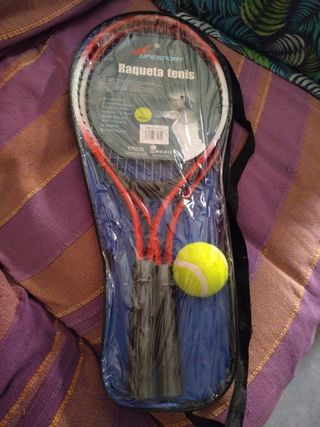 Raquetas tenis, ligeras.