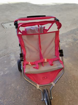 Carrito gemelar de juguete