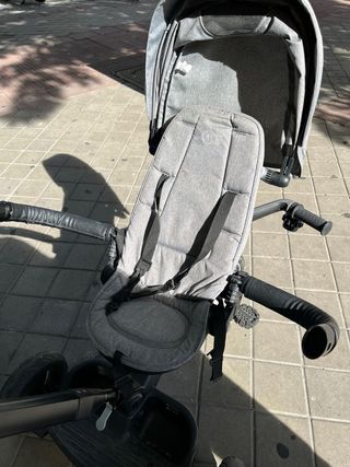 Silla de paseo - triciclo Kinderkraft EASYTWIST