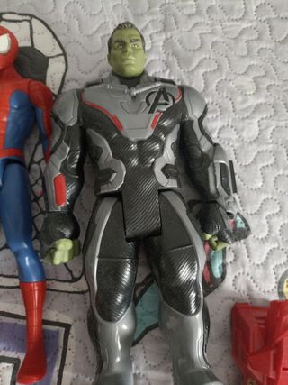 Muñecos vengadores 