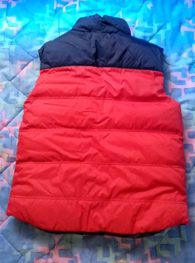 Chaquetón niño reversible sin mangas