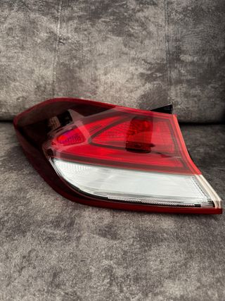 Faro Trasero Externo Izq. Hyundai i30 Fastback PDe