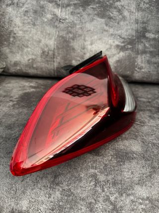 Faro Trasero Externo Izq. Hyundai i30 Fastback PDe