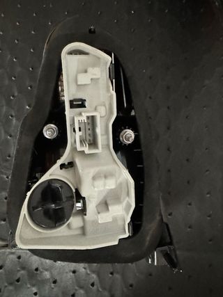 Venta Piloto trasero Izquierdo volkswagen GOLF 7