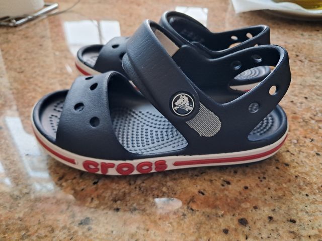Sandalias Crocs T25/26