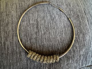 Collar de Adolfo Domínguez