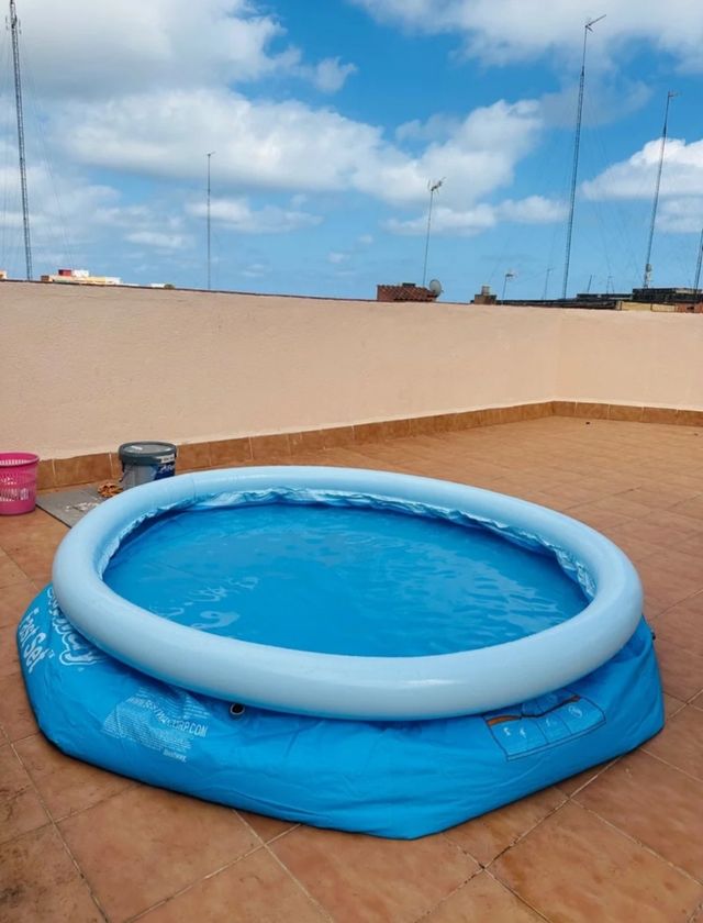 Piscina hinchable mediana