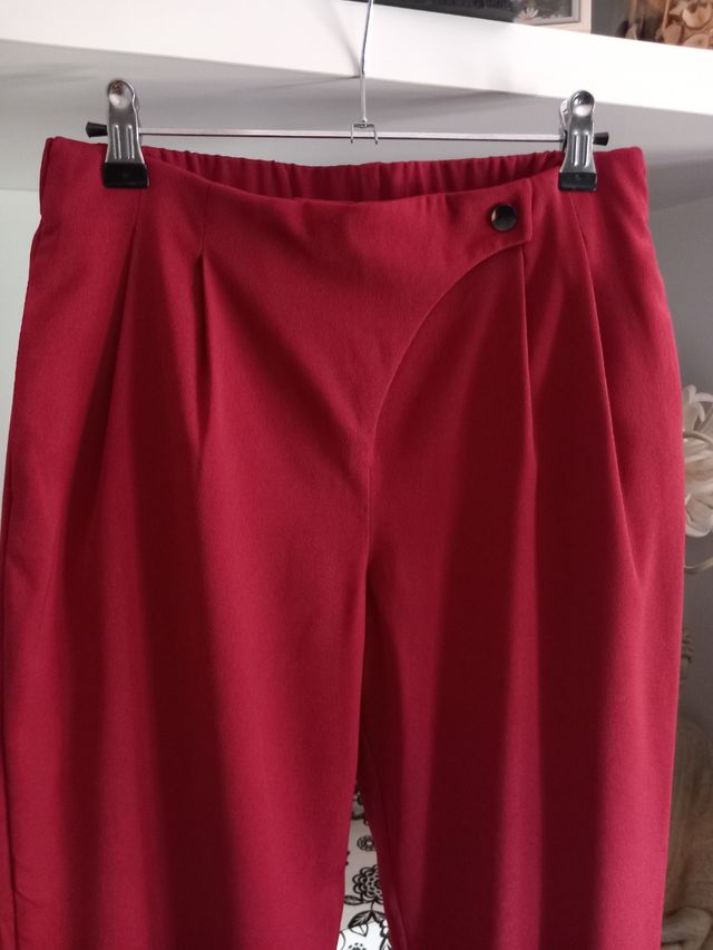 Pantalón granate pinzas