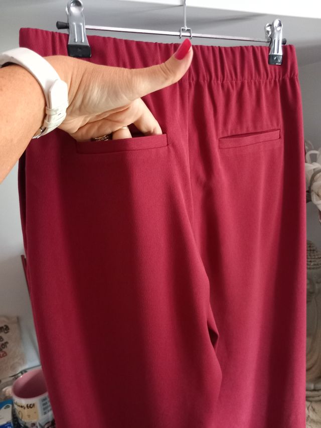 Pantalón granate pinzas