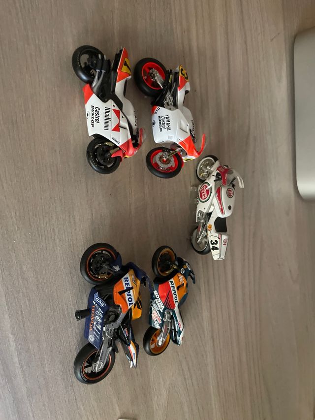 Lotto modellini moto gp