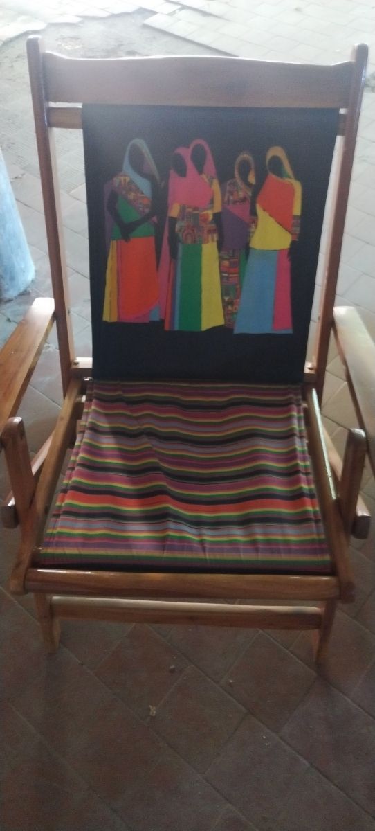 Dos sillas plegables de la india