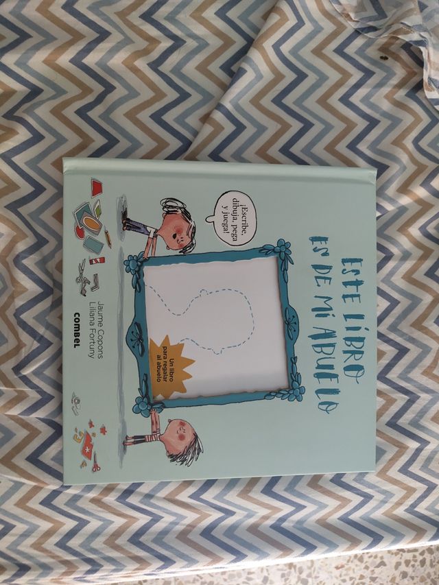 Este libro es de mi abuelo