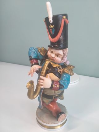 4 figuras de musicos porcelana Paesa