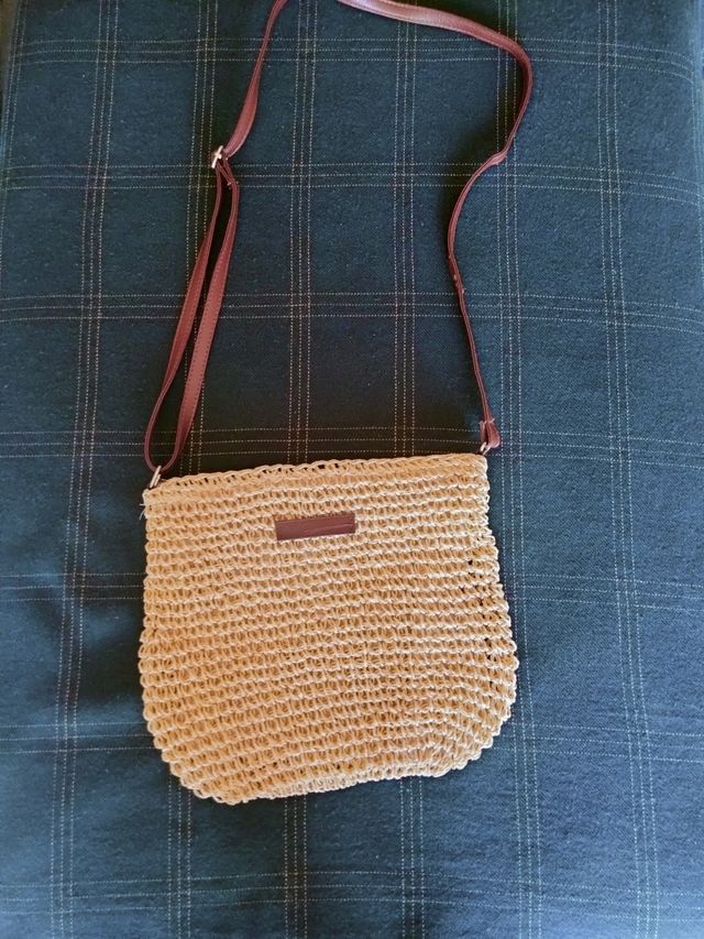 Bolso de rafia