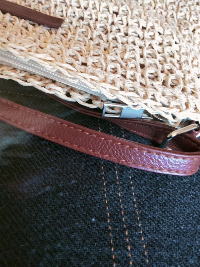 Bolso de rafia