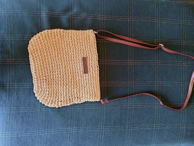 Bolso de rafia