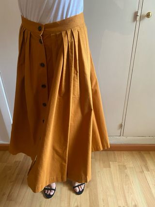 Falda capa color camel midi hm