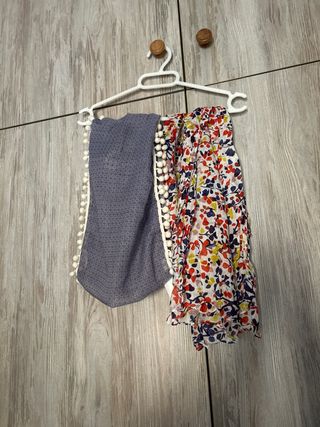 2 foulards estampados