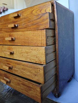 Cassettiera Legno di rovere noce tuia