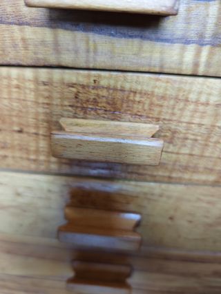 Cassettiera Legno di rovere noce tuia