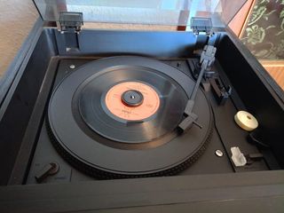 Tocadiscos con mini cadena completa Elbe