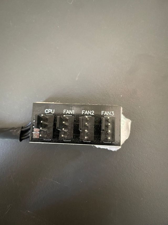 Adaptador de 1 A 4 pines ventiladores