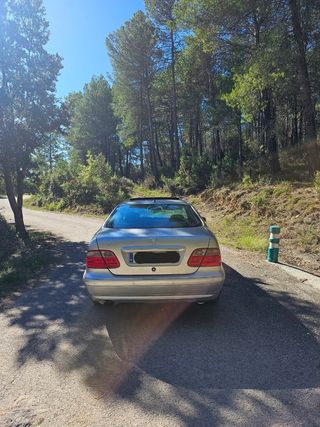 Mercedes-Benz  CLK 2000