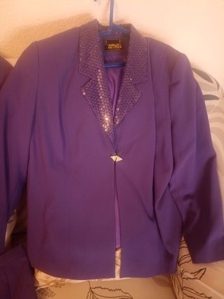 Traje de mujer