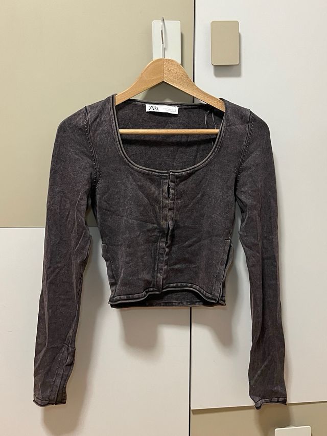 Top a manica lunga Zara