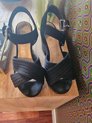 Sandalias Cuña Bimba&Lola
