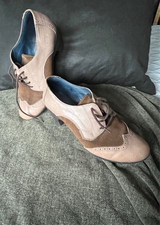 Zapato cordones marron
