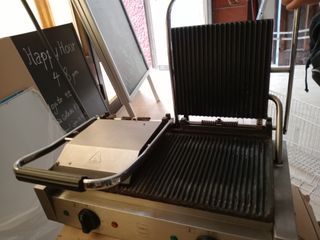 Plancha industrial sandwichera doble B16