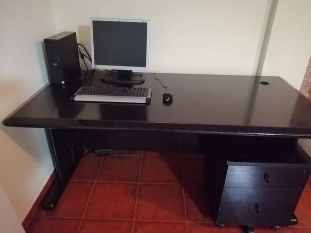 Mesa despacho o estudio