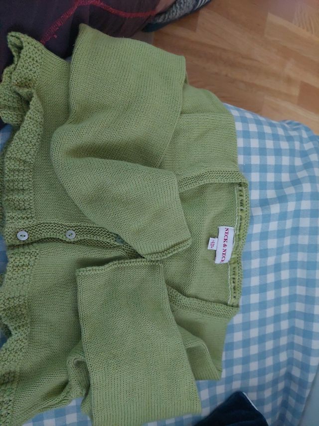 Ropa y vestido calentito niña mayoral