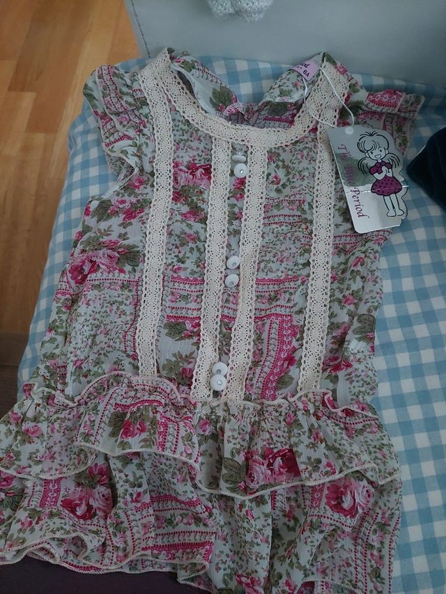 Ropa y vestido calentito niña mayoral