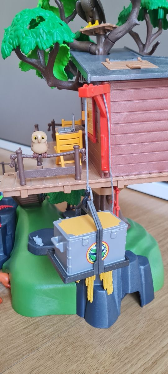 Playmobil Adventure tree house