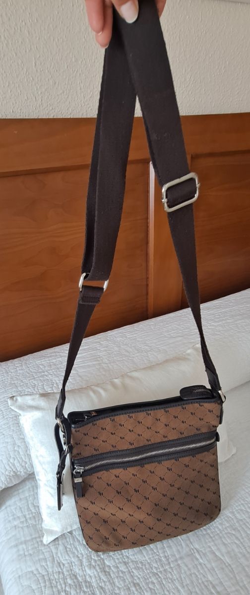 VENDO BOLSO BANDOLERA TOMMY HILFIGER